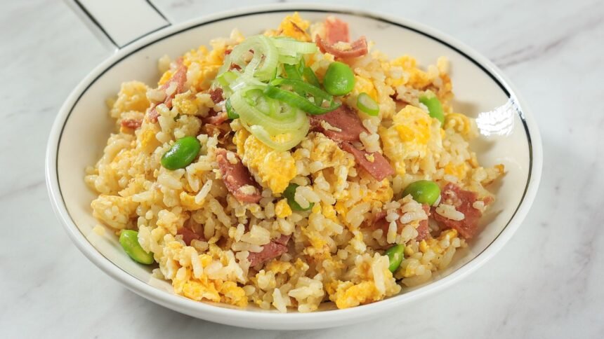 Fried rice with eggs