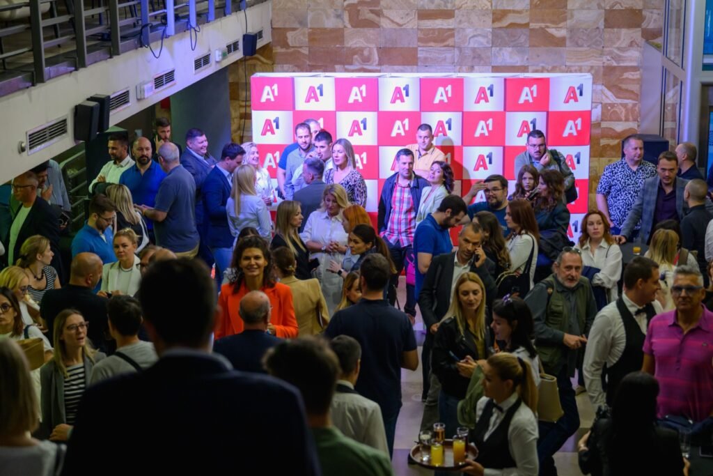 Biznis između redova