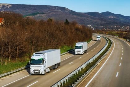 Autonomni konvoji kamiona